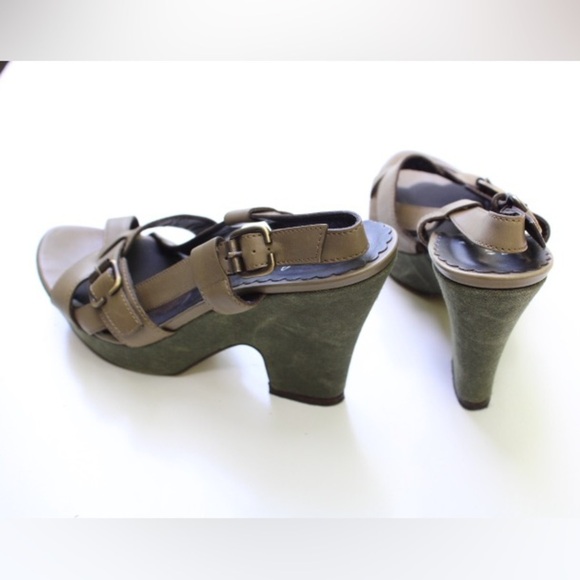 Donald J. Pliner platform sandals - Picture 3 of 10